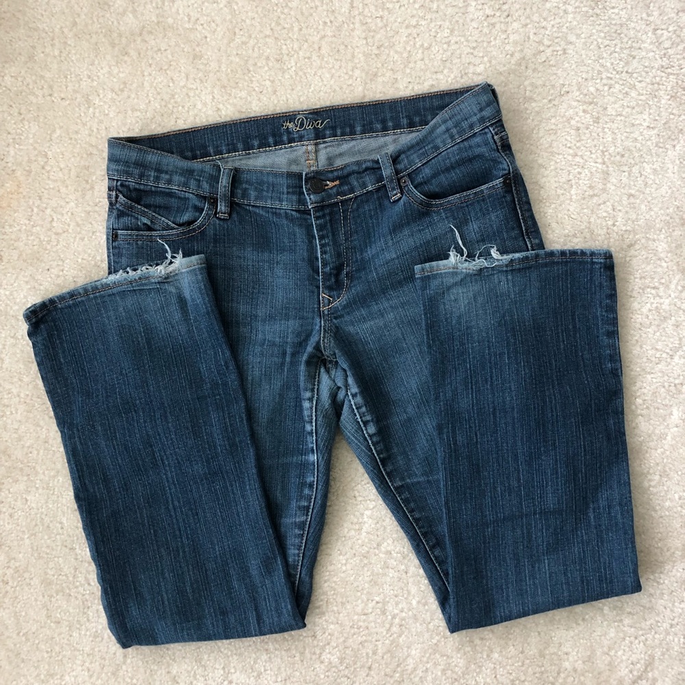 Old Navy The Diva bootcut Jeans 10 short p…